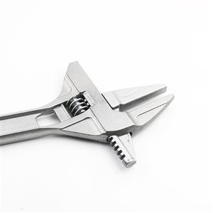 Aluminum alloy bathroom wrench with large opening