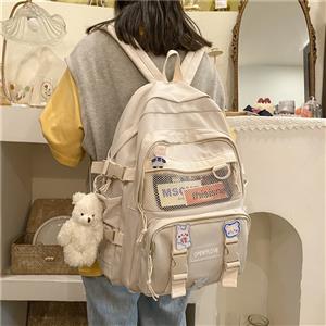 High school and junior high school students with high aesthetics, backpacks, Harajuku